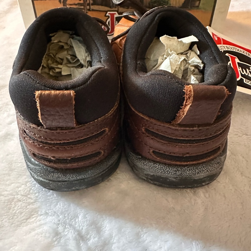 Justin Chukka shoes size 1.5 NEW - Picture 3 of 6